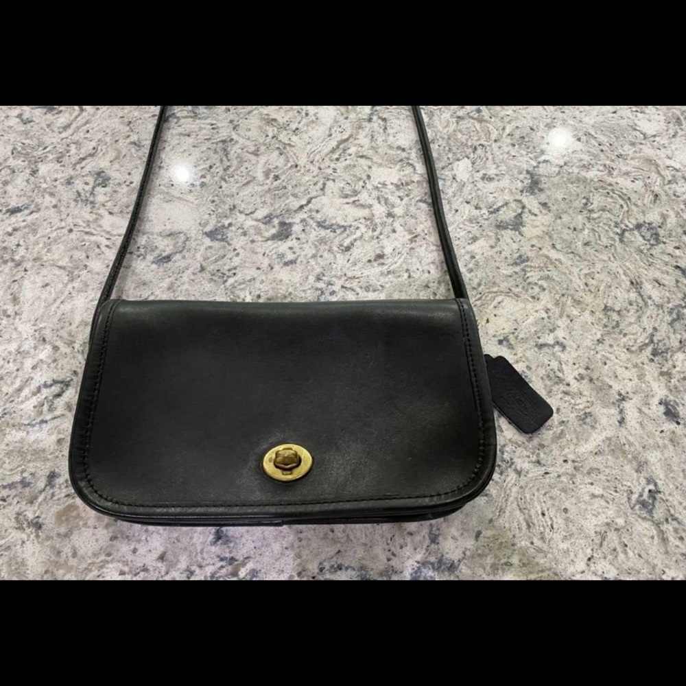 Vintage Coach Penny Pocket purse